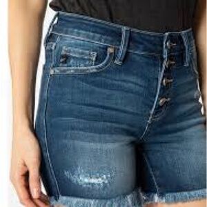 KanCan NWT Women’sButton-Up Denim Shorts Fringe Hem